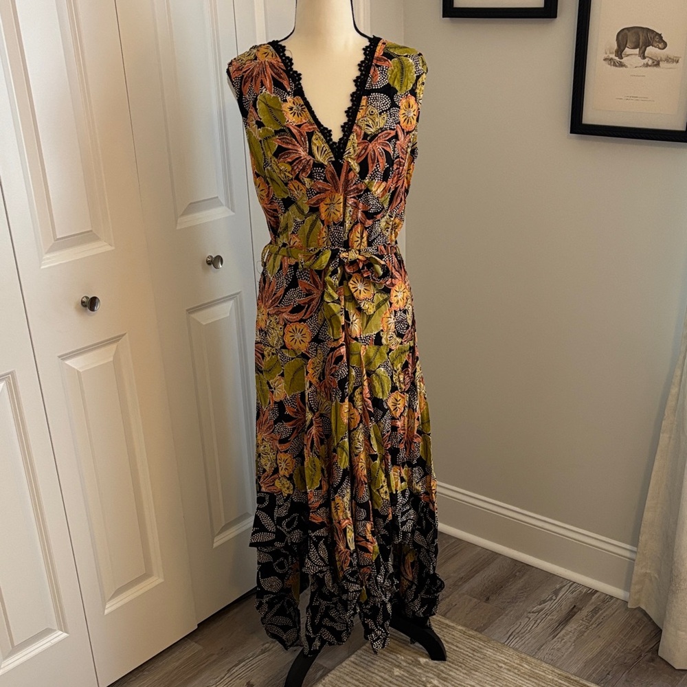 Vibrant Floral Maxi Dress with Black Lace by [Brand]